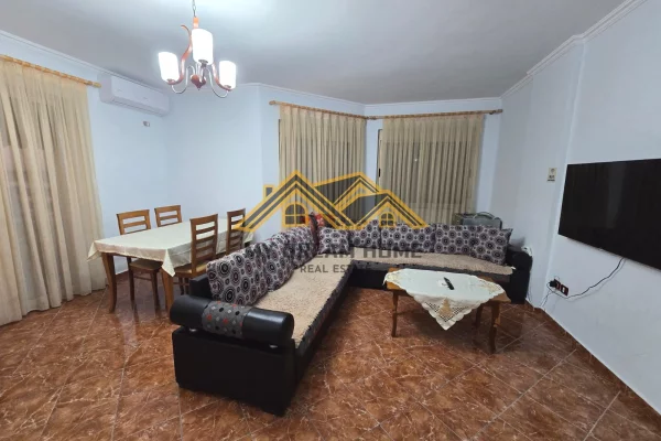 Shtepi me qera 1+1 ne Durres - 300 Euro