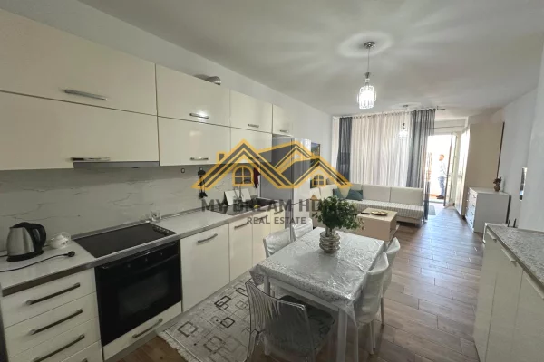Shtepi me qera Apartament ne Durres, 1+1, Mobilimi E mobiluar, Pagesa 350  Euro.
