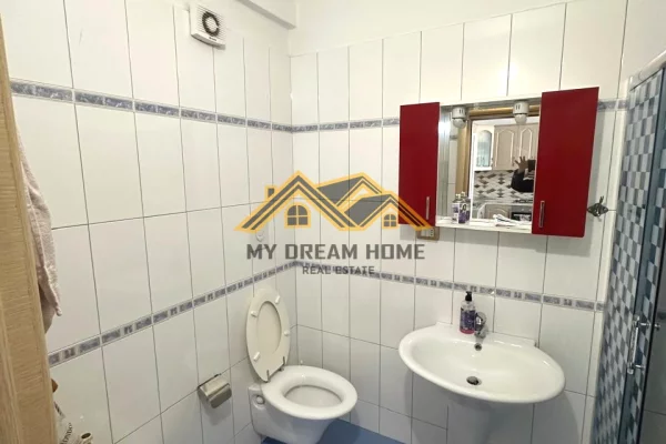 Shtepi me qera Apartament ne Durres, 1+1, Mobilimi E mobiluar, Pagesa 400  Euro.