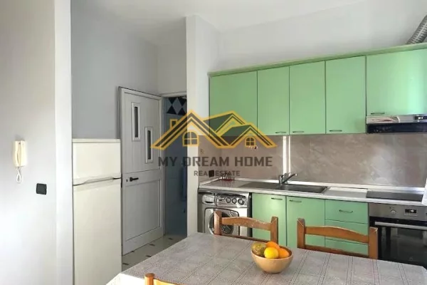 Shtepi me qera Apartament ne Durres, Garsoniere, Mobilimi E mobiluar, Pagesa 270  Euro.