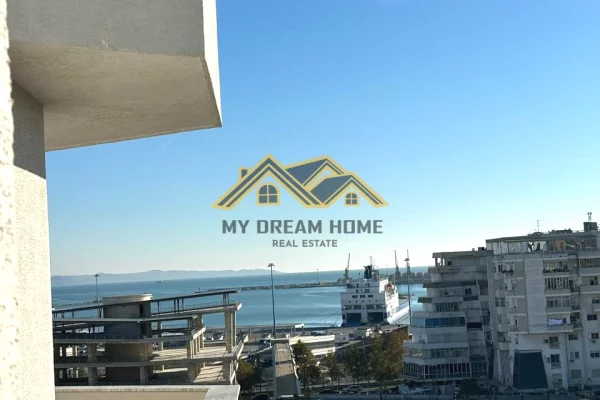 Shtepi ne shitje Apartament ne Durres, 3+1, Mobilimi E mobiluar, Pagesa 135,000  Euro.