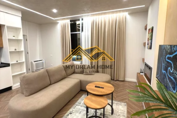 Shtepi me qera 2+1 ne Durres - 1,200 Euro