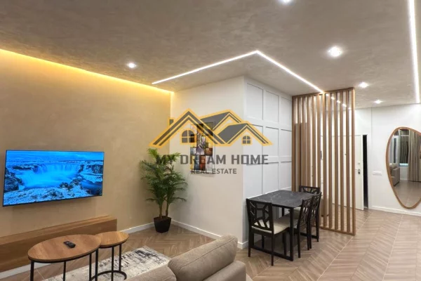 Shtepi me qera 2+1 ne Durres - 1,200 Euro