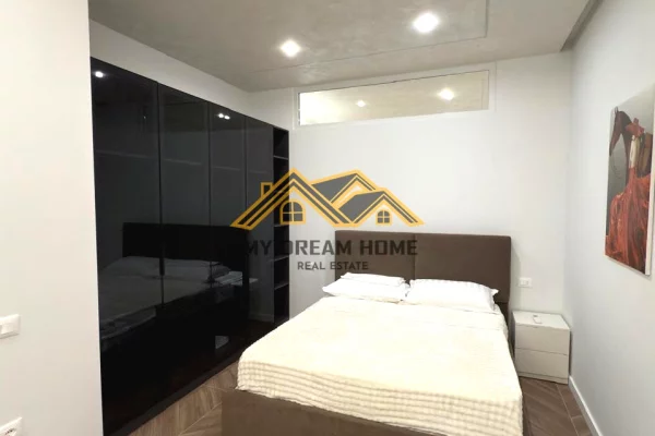 Shtepi me qera 2+1 ne Durres - 1,200 Euro