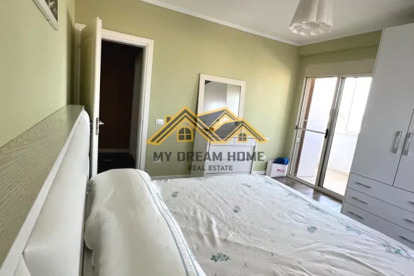 Shtepi me qera Apartament ne Durres, 2+1, Mobilimi E mobiluar, Pagesa 500  Euro.