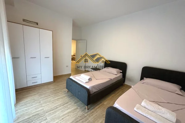 Shtepi me qera Apartament ne Durres, 2+1, Mobilimi E mobiluar, Pagesa 650  Euro.