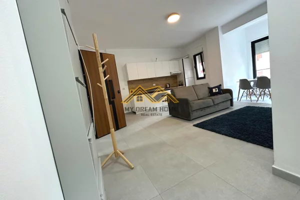 Shtepi me qera Apartament ne Durres, 1+1, Mobilimi E mobiluar, Pagesa 500  Euro.