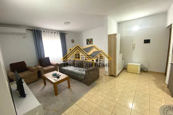 Shtepi me qera 2+1 ne Durres - 350 Euro