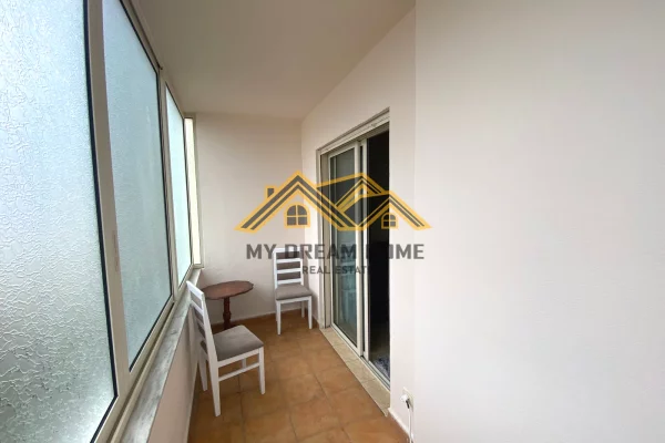 Shtepi me qera Apartament ne Durres, 2+1, Mobilimi E mobiluar, Pagesa 350  Euro.