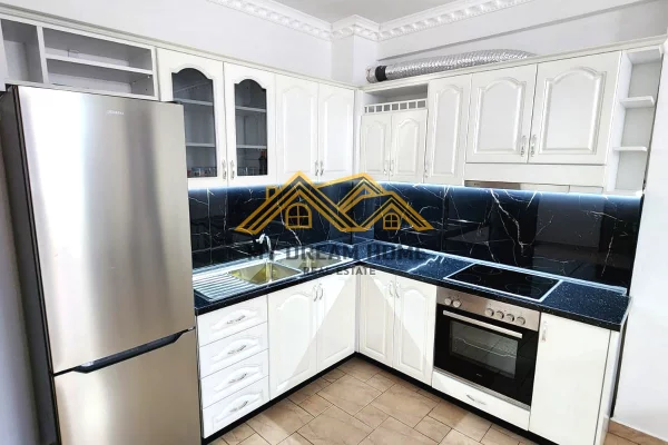 Shtepi ne shitje Apartament ne Durres, 1+1, Mobilimi E mobiluar, Pagesa 110,000  Euro.