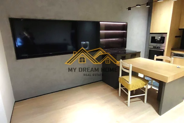 Shtepi me qera Apartament ne Durres, 1+1, Mobilimi E mobiluar, Pagesa 700  Euro.