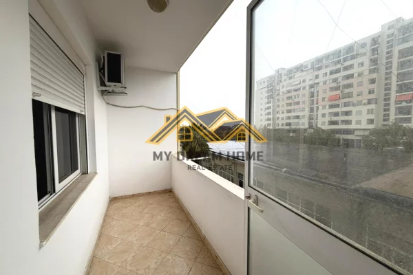 Shtepi ne shitje Apartament ne Durres, 1+1, Mobilimi E mobiluar, Pagesa 85,000  Euro.