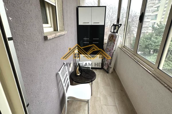 Shtepi me qera Apartament ne Durres, 2+1, Mobilimi E mobiluar, Pagesa 1,000  Euro.