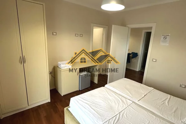 Shtepi me qera Apartament ne Durres, 2+1, Mobilimi E mobiluar, Pagesa 1,000  Euro.