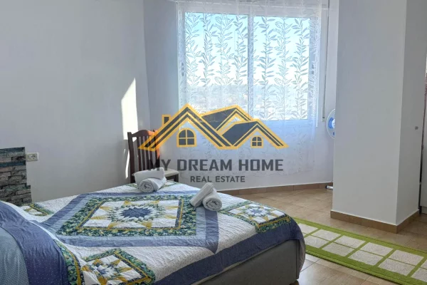 Shtepi me qera 1+1 ne Durres - 300 Euro