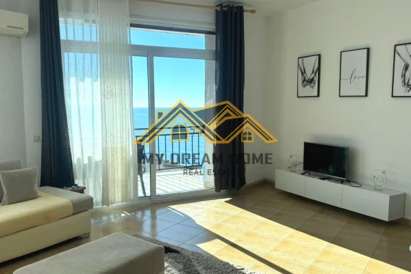 Shtepi me qera 1+1 ne Durres - 350 Euro