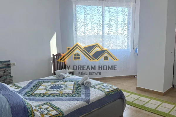 Shtepi me qera 1+1 ne Durres - 350 Euro