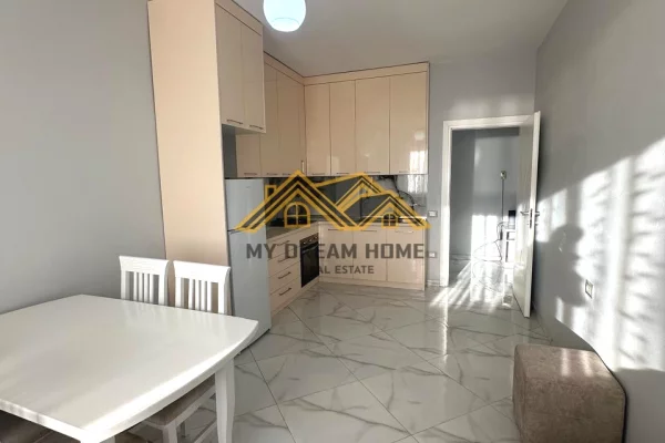 Shtepi me qera 2+1 ne Durres - 450 Euro