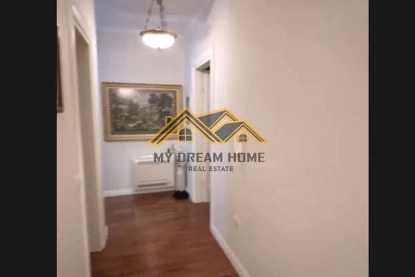 Shtepi me qera Apartament ne Durres, 2+1, Mobilimi E mobiluar, Pagesa 800  Euro.