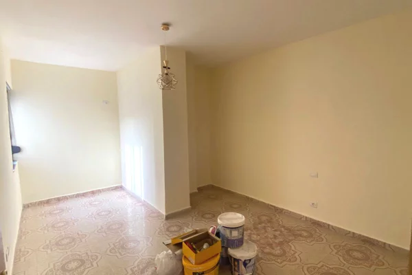 Shtepi me qera 2+1 ne Durres - 40,000 Leke