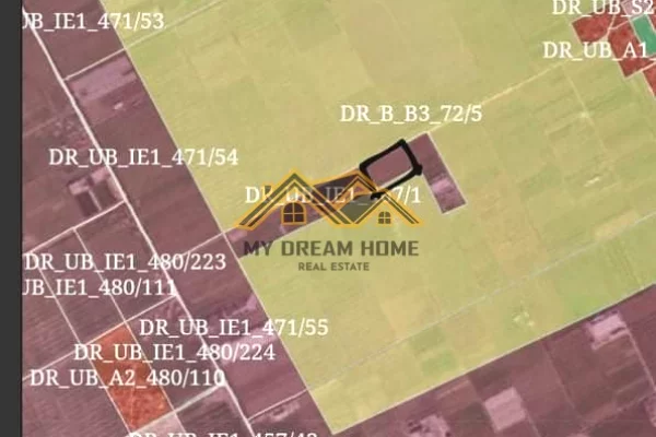 Truall ose Toke  ne Durres - 645,150 Euro