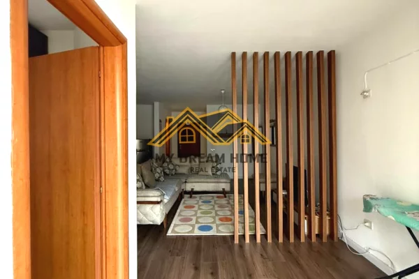 Shtepi me qera Apartament ne Durres, 1+1, Mobilimi E mobiluar, Pagesa 450  Euro.