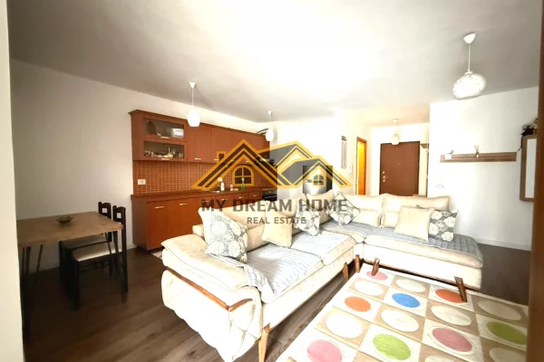 Shtepi me qera Apartament ne Durres, 1+1, Mobilimi E mobiluar, Pagesa 450  Euro.