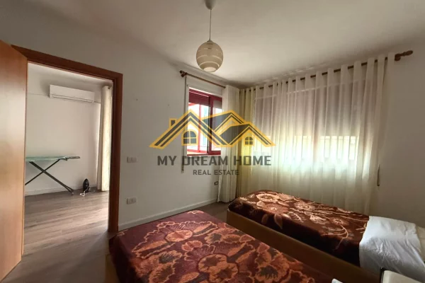 Shtepi me qera Apartament ne Durres, 1+1, Mobilimi E mobiluar, Pagesa 450  Euro.