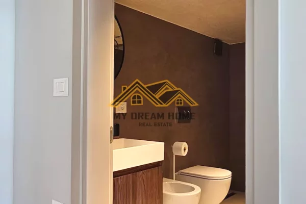 Shtepi me qera Duplex(shtepi me 2 kate) ne Durres, 1+1, Mobilimi E mobiluar, Pagesa 1,000  Euro.