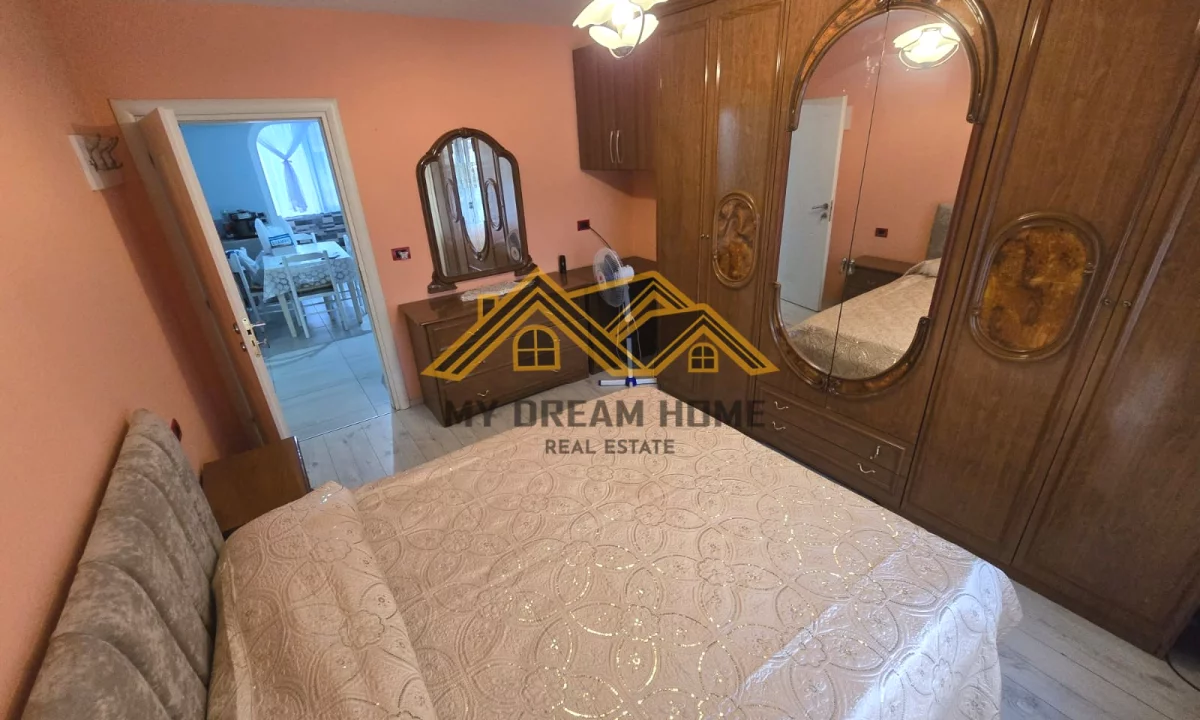 Shtepi me qera Apartament ne Durres, 2+1, Mobilimi E mobiluar, Pagesa 500  Euro.