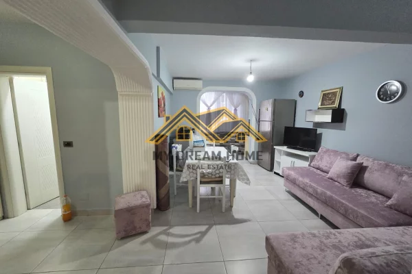 Shtepi me qera Apartament ne Durres, 2+1, Mobilimi E mobiluar, Pagesa 500  Euro.