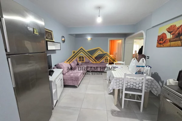 Shtepi me qera Apartament ne Durres, 2+1, Mobilimi E mobiluar, Pagesa 500  Euro.