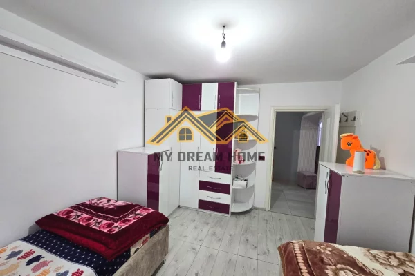 Shtepi me qera Apartament ne Durres, 2+1, Mobilimi E mobiluar, Pagesa 500  Euro.
