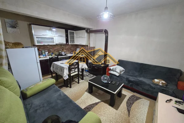 Shtepi ne shitje Shtepi Private ne Durres, 2+1, Mobilimi E mobiluar, Pagesa 78,000  Euro.