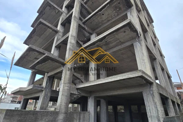 Shtepi ne shitje 3+1 ne Durres - 160,000 Euro