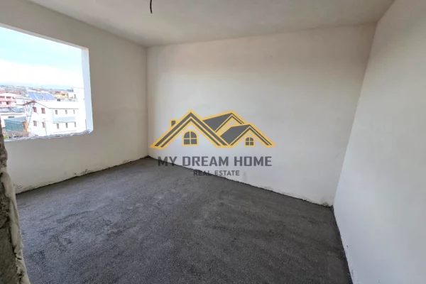 Apartment for sale in Durres 2+1, Emty