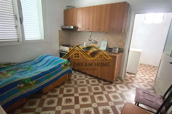 Shtepi ne shitje Shtepi Private ne Durres, 2+1, Mobilimi Pjeserisht e mobiluar, Pagesa 110,000  Euro.