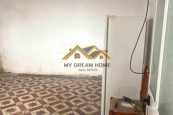 Shtepi ne shitje Shtepi Private ne Durres, 2+1, Mobilimi Pjeserisht e mobiluar, Pagesa 110,000  Euro.