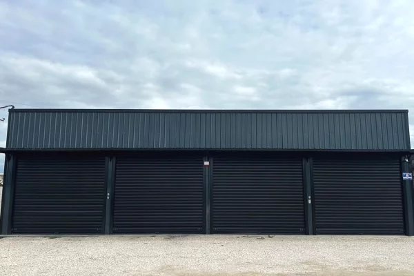 Ambient biznesi me qera 4+1 ne Durres - 600 Euro