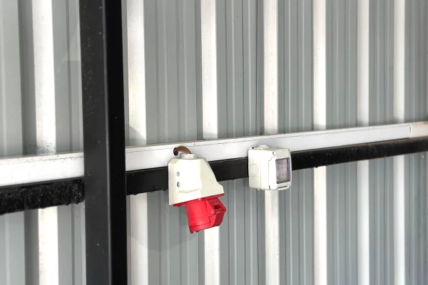 JEPET KAPANON ME QERA