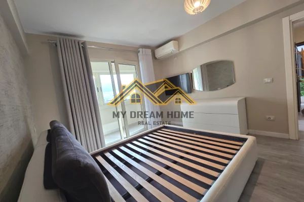 Shtepi ne shitje Apartament ne Durres, 2+1, Mobilimi E mobiluar, Pagesa 140,000  Euro.