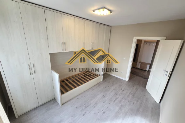 Shtepi ne shitje Apartament ne Durres, 2+1, Mobilimi E mobiluar, Pagesa 140,000  Euro.