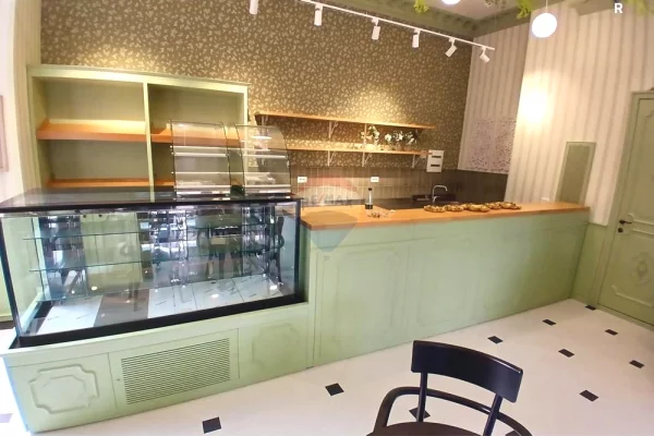 Ambient biznesi ne shitje 1+1 ne Tirane - 320,000 Euro