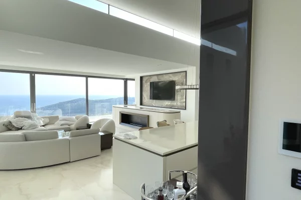 Construction and Restructurings a Tirana - 40,000 Leke