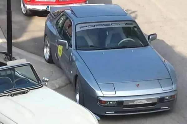 Cars for sale in Prizren, Porsche, 1990 Benzine,Kambio Manual Payment 59,999  Euro.