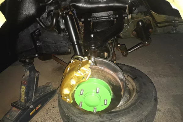 Makina ne shitje ne Prizren, Nissan, 1992 Diesel,Kambio Manual Pagesa 6,500  Euro.