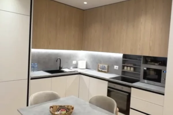 Shtepi me qera Apartament ne Tirane, 2+1, Mobilimi E mobiluar, Pagesa 800  Euro.