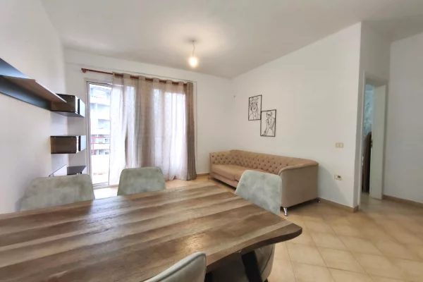 Shtepi me qera 1+1 ne Tirane - 400 Euro