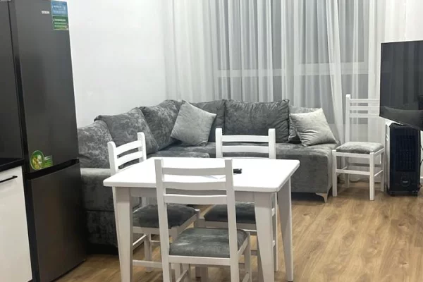 Shtepi me qera 1+1 ne Tirane - 450 Euro