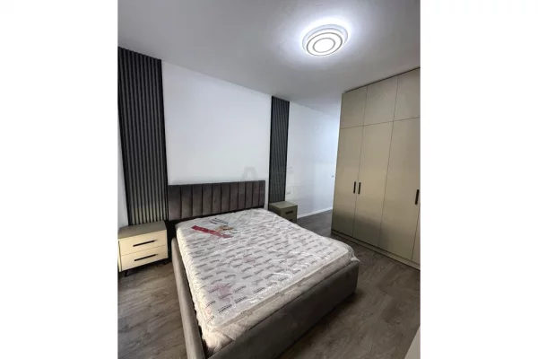 Shtepi me qera Apartament ne Tirane, 2+1, Mobilimi E mobiluar, Pagesa 600  Euro.